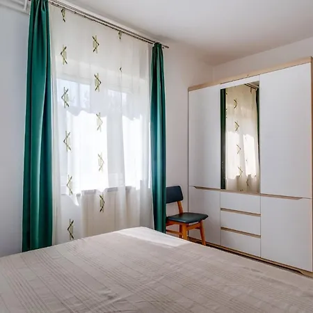 In 36554 Veli Losinj