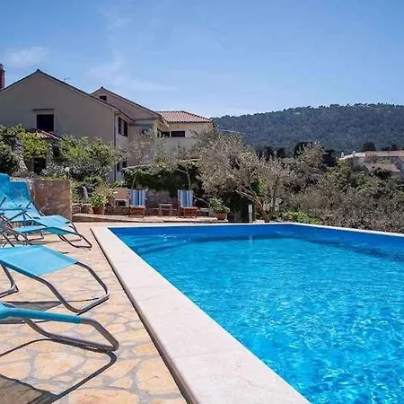 Apartment In 36554 Veli Losinj